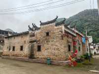 廣西富川虎馬嶺古村。