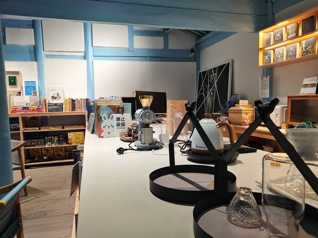 麗江古城三聯韜奮書店參觀攻略。