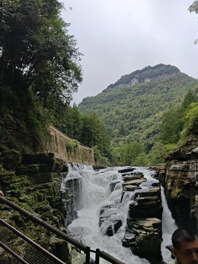 騰龍洞遊玩攻略 | 絕美洞穴之旅。 騰龍洞遊玩攻略 | 絕美洞穴之旅。