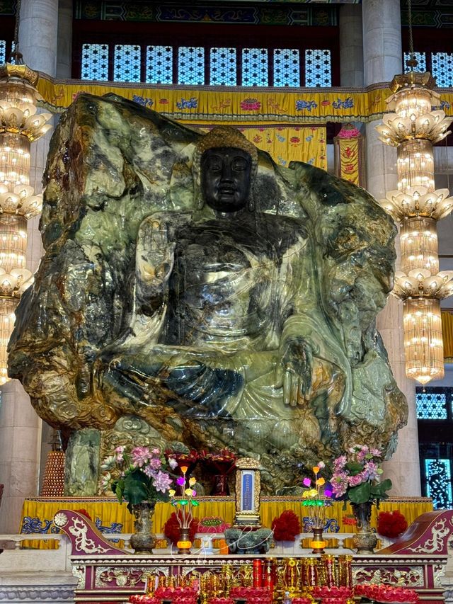 鞍山玉佛寺｜靈玉聖境中的禪意漫遊奇旅！。