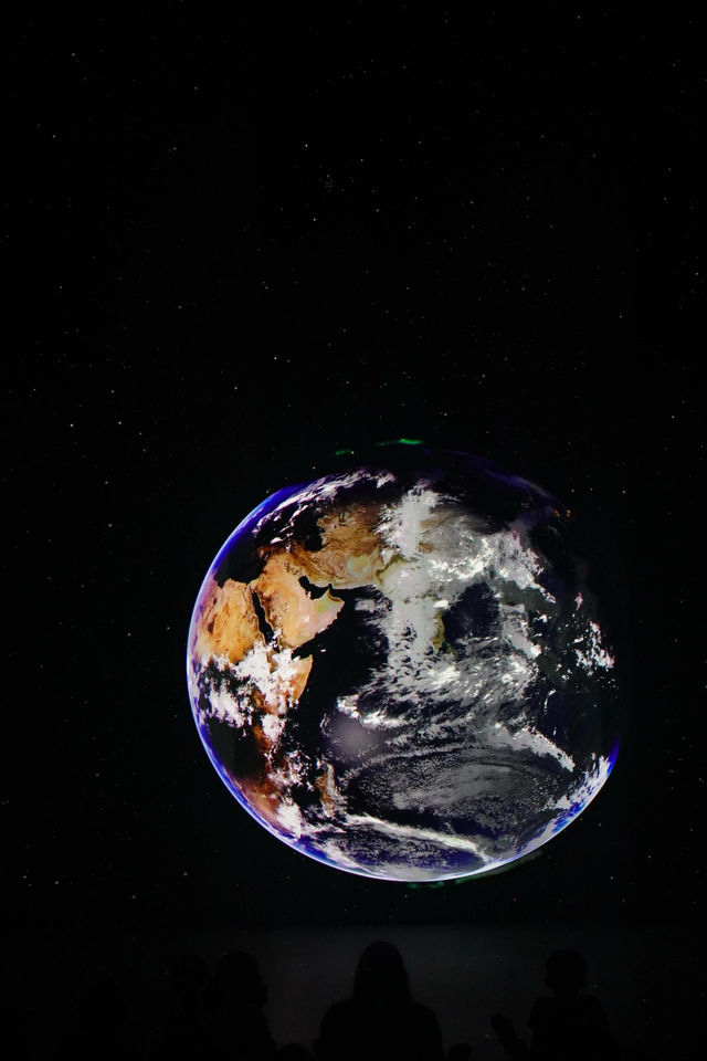 解鎖帶娃新姿勢 宇宙級震撼來襲