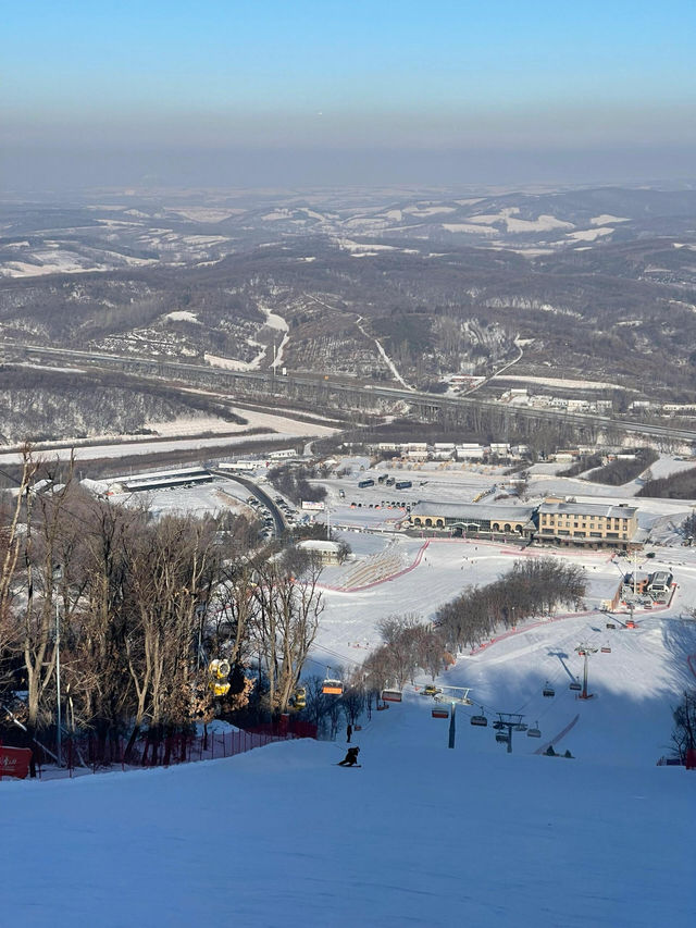 長春廟香山雪場，不愧奧地利小廟的稱號。