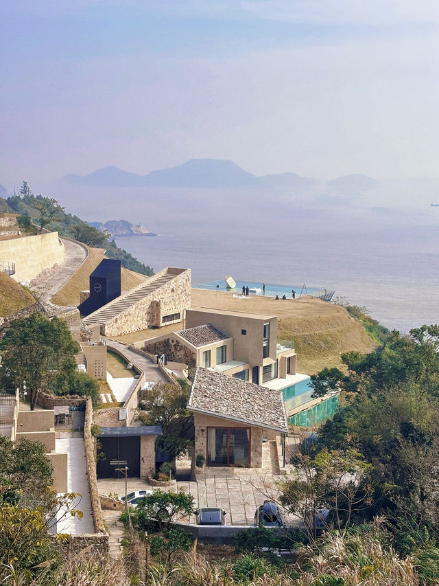 對戒觀景台，可以360度無死角，眺望東海好望角。