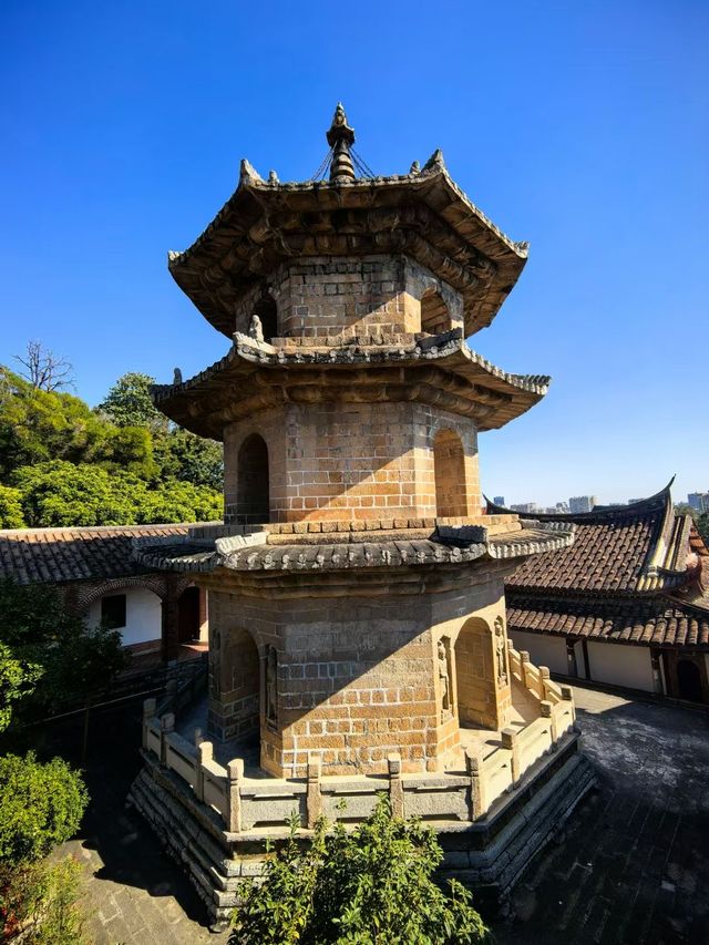 東山報恩寺，靜心聆聽心聲