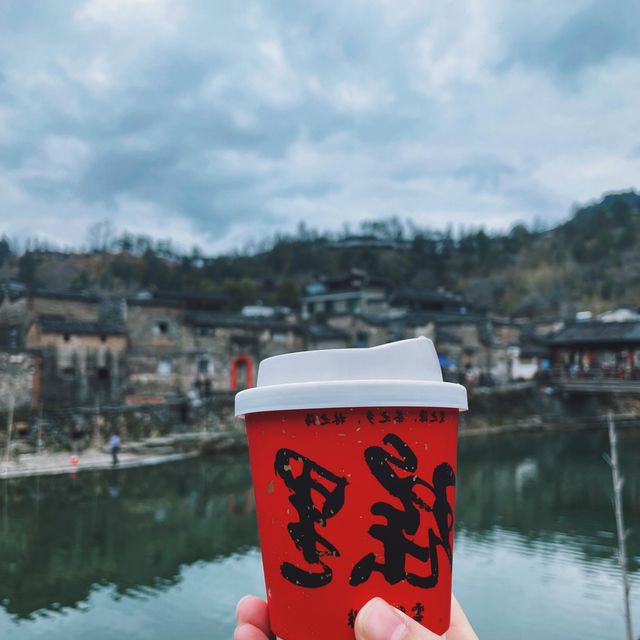 瑤里古鎮| 天青色等煙雨，而我在等你