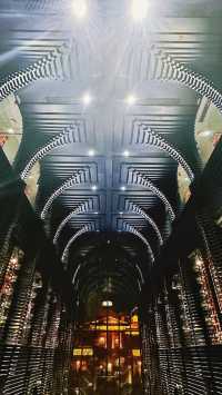 我在深圳發現了現實版「潛行空間」，竟然就是鐘書閣！