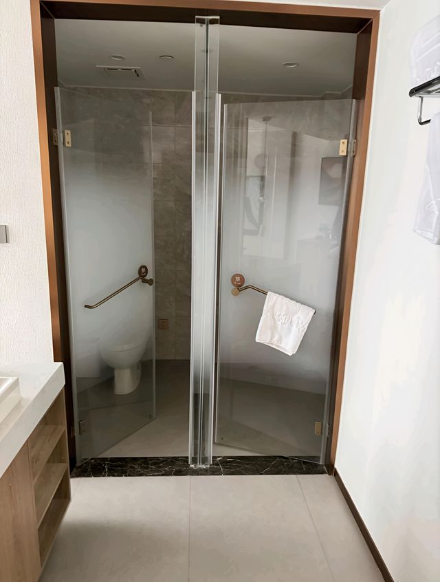 入住恩施大峽谷歡悅山居假日酒店，猶如置身世外桃源，盡享愜意時光，這次住宿體驗令我讚不絕口。