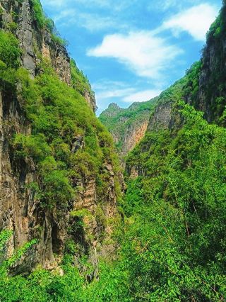Red Bean Gorge: A Romantic Destination in the Taihang Mountains