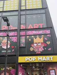 潮玩小宇宙：Pop Mart Bangkok 的童趣驚喜