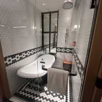 Best Hotel in Chengdu: Luxurious 5-Star Traditional Chinese Style