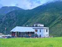 誰不想要躺在床上看日照金山的神仙體驗