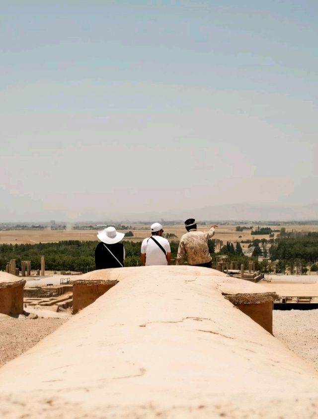 ✨Persepolis: Walking Among the Kings of Ancient Persia 🏛️🌄