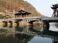 不踩雷攻略 遊芙蓉鎮怎麼玩才值回票價？這份白天+夜景全記錄
