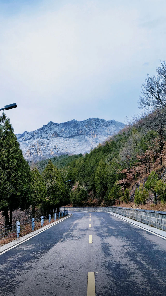 中嶽嵩山2025第一場雪