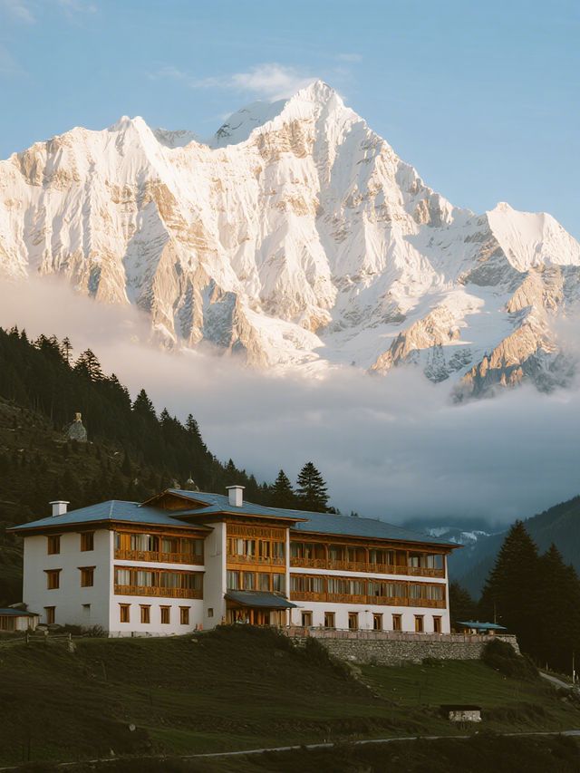 夏日梅里雪山親子遊！既下山梅里酒店，邂逅日照金山