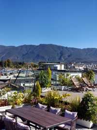 雪山窗景民宿躺平指南