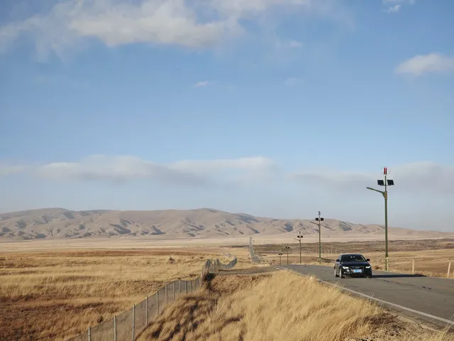 藍色跟青海湖更配! 藍色跟青海湖更配!