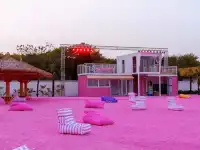 和閨蜜在粉沙灣，拍爆內存！