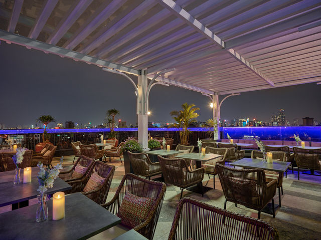 “精華河內大酒店：從這裡開啟河內探索之旅”  酒店：精華河內大酒店  地址：38A Tran 