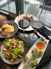 “精華河內大酒店：從這裡開啟河內探索之旅”  酒店：精華河內大酒店  地址：38A Tran 