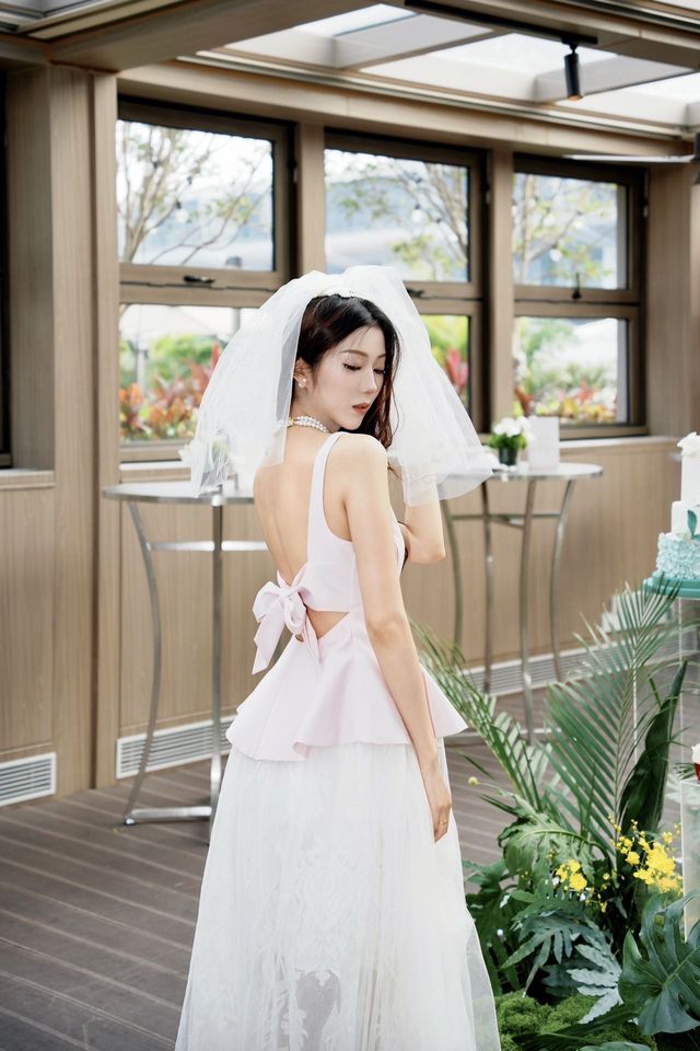 我在現實裡租借了一天,短暫地成為夢中婚禮的主角 我在現實裡租借了一天,短暫地成為夢中婚禮的主角