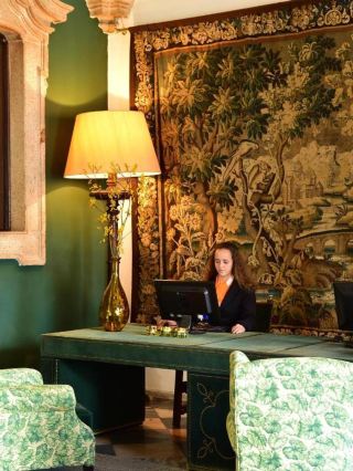 Погрузитесь в историю и наслаждайтесь полётом фантазии!