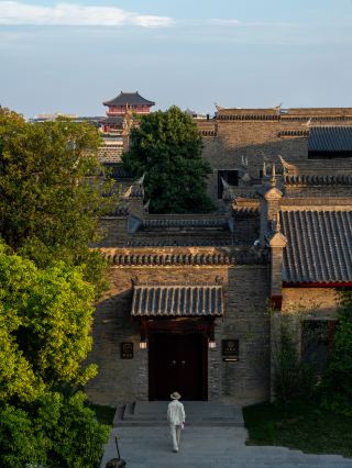 New in Xiangyang: This "Imperial Tutor's Mansion" hotel is legendary!