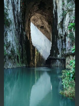 紫雲格凸河探検の旅