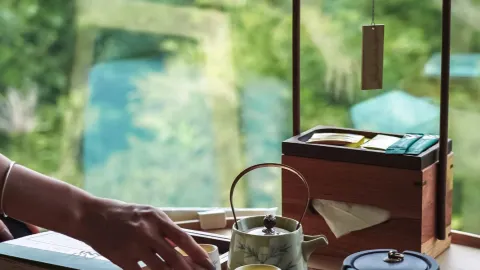 Huizhou Longmen | A room for slowing down: bamboo forest outside the window, a cup of tea on the desk — traveler post in Longmen