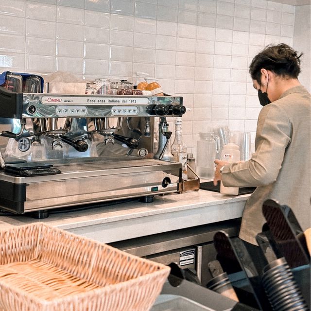 อารักษา คาเฟ่ ร้านกาแฟ ในวัดเจดีย์หลวง