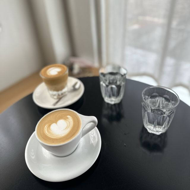 ขจี คาเฟ่สายมินิมอลแห่งเมืองเชียงใหม่☕️