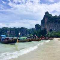 หาดไร่เลย์ หาดที่เงียบสงบและสวยงามของ จ.กระบี่