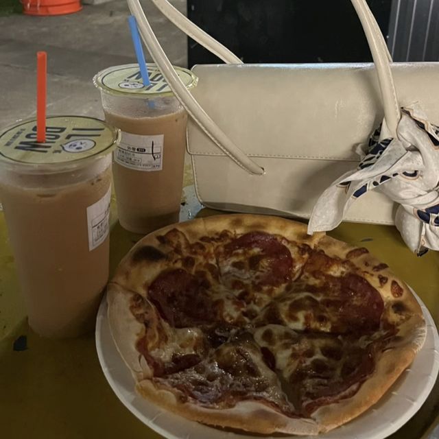🏭🛍 大稻埕 🍜 貨櫃市集 🎪🏭