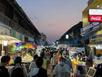 ถนนคนเดินกาดกองต้า แหล่งรวมของชิคๆ เมืองลำปาง
