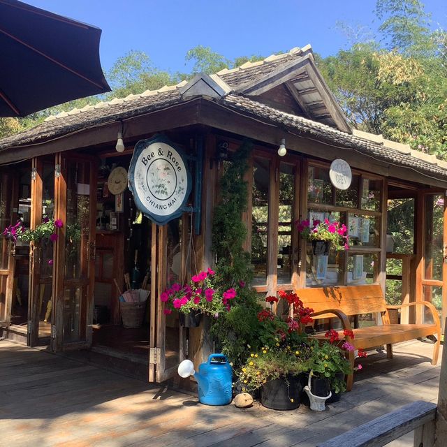Bee & Rose café