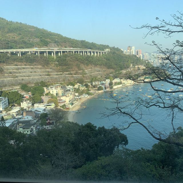 貼地價錢, 享有海景山景酒店, 「帝京酒店」