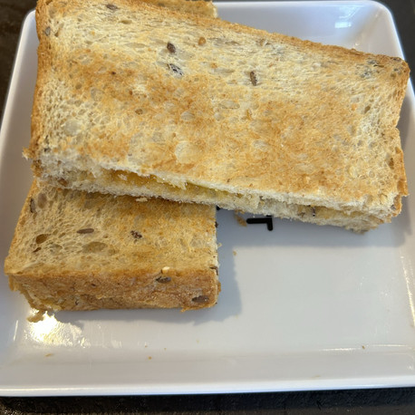 シンガポール】TOAST BOXのカヤトースト | Trip.com ラベンダー