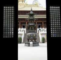 Jing An Temple in the Heart of Shanghai