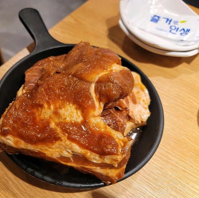 두근두근여름휴가 적당한 가격에 푸짐하고 고기를 먹을 수 있는 고기뷔페 명륜진사갈비