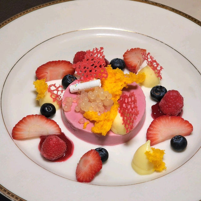 รีวิว Set dinner Viu โรงแรม St.Regis Bangkok