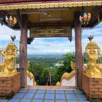 ขอพรพระเจ้าทันใจ วัดพระธาตุดอยคำ