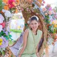 The Beach กลางกรุง คาเฟ่และร้านอาหารฟีลทะเล 
