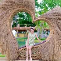 The Beach กลางกรุง คาเฟ่และร้านอาหารฟีลทะเล 