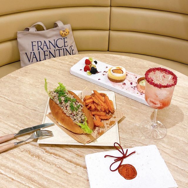 🍽葵芳文青奶油色Cafe·拱門設計打卡靚