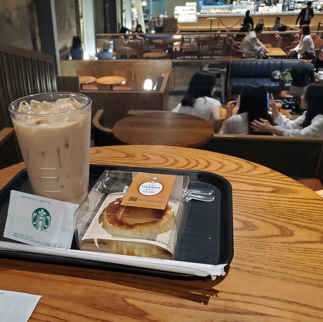 【ソウル】市場の中の隠れ家のようなSTARBUCKS☕京東1960店