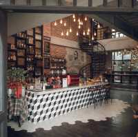 The Mystery Café 