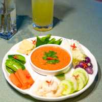 ลากแฟนไปกินอาหารจันท์อร่อยๆที่ครัวมณีจันท์​