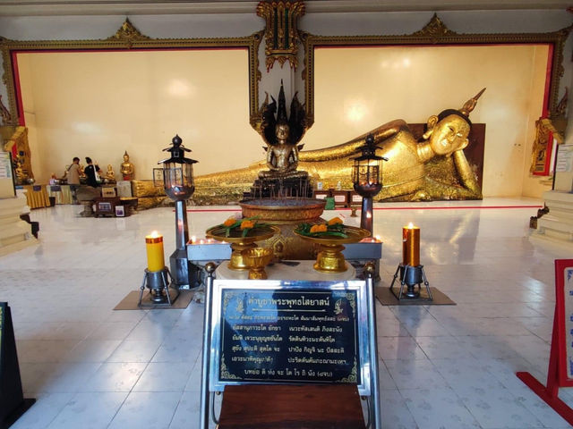 พระพุทธรูปนอนตะแคงซ้ายหนึ่งเดียวในประเทศไทย 🙏🏻