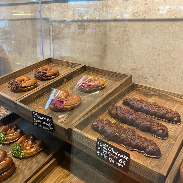 清渓川沿いの素敵カフェBurnt Seoul