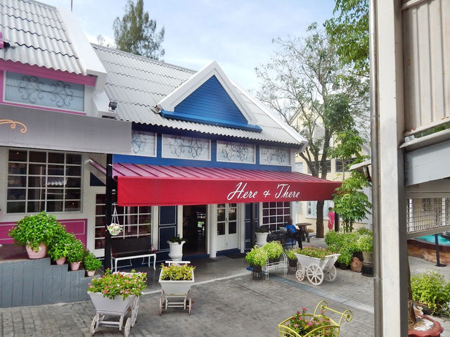 Brookside Valley & Strawberry Town จ.ระยอง